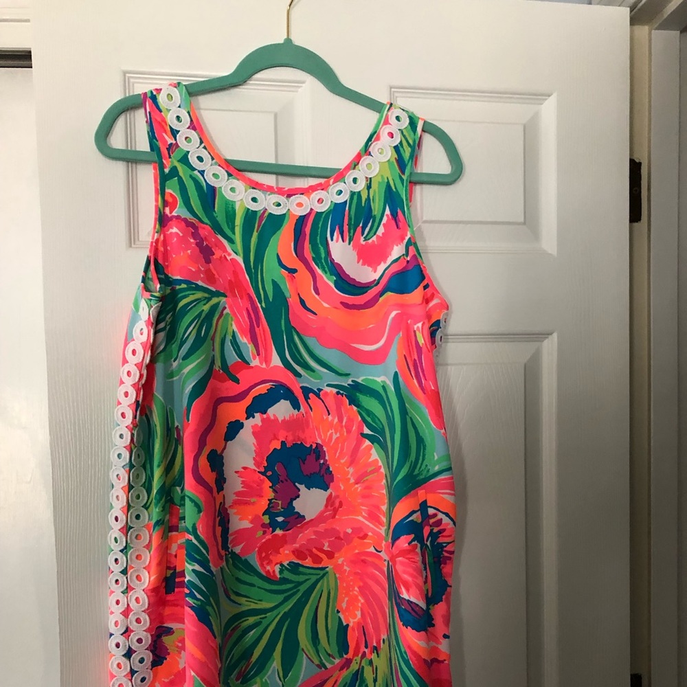 Beautiful classic Lilly shift